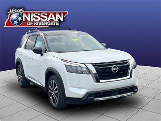 New 2025 Nissan Pathfinder Platinum image 1