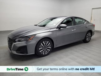 Used 2023 Nissan Altima 2.5 SV image 1