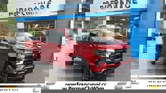 New 2025 Chevrolet Silverado 1500 LT Trail Boss w/ Convenience Package II image 1