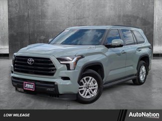 Used 2025 Toyota Sequoia SR5 image 1