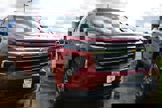 New 2025 Chevrolet Traverse LT w/ Enhanced Driving Package image 1