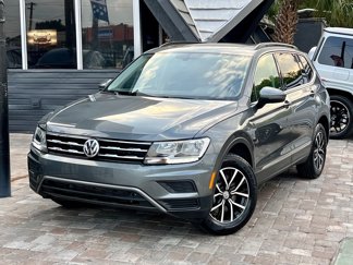 Used 2021 Volkswagen Tiguan SE w/ Panoramic Sunroof Package image 1