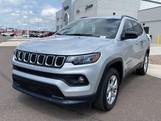 New 2025 Jeep Compass Latitude image 1