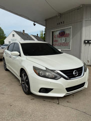 Used 2017 Nissan Altima 2.5 SR image 1