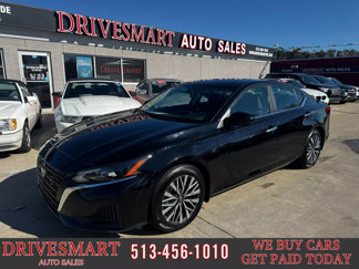 Used 2023 Nissan Altima 2.5 SV image 1
