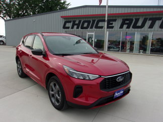 Used 2023 Ford Escape ST-Line image 1