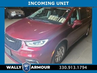 Used 2022 Chrysler Pacifica Touring-L image 1