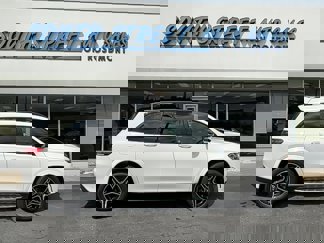 Used 2022 Mercedes-Benz GLS 450 4MATIC w/ AMG Line Exterior image 1