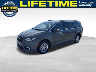 Used 2022 Chrysler Pacifica Touring-L image 1