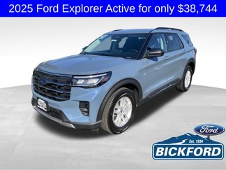 Used 2025 Ford Explorer Active image 1