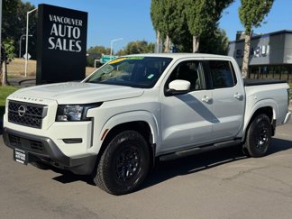 Used 2022 Nissan Frontier SV image 1