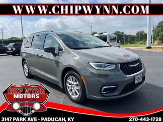 Used 2022 Chrysler Pacifica Touring-L image 1