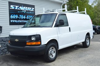 Used 2011 Chevrolet Express 2500 image 1
