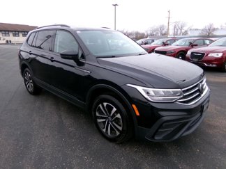 Used 2022 Volkswagen Tiguan S image 1