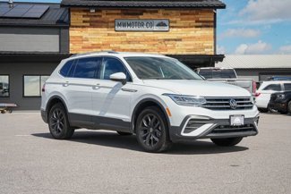 Used 2024 Volkswagen Tiguan SE image 1