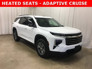Used 2025 Chevrolet Traverse LT image 1
