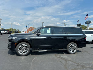 New 2025 Lincoln Navigator L Reserve image 1