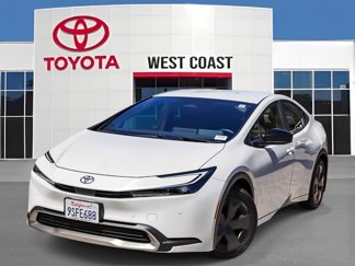 Used 2024 Toyota Prius Prime SE image 1