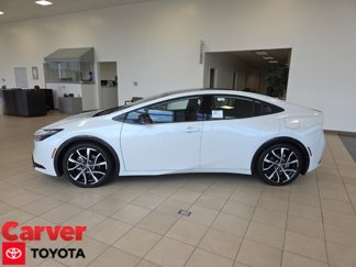 New 2025 Toyota Prius Plug-In Hybrid image 1