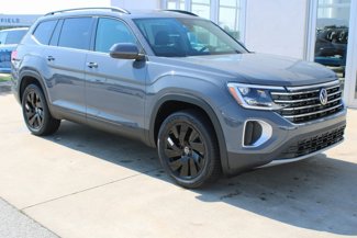 New 2026 Volkswagen Atlas SE image 1