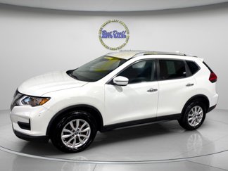 Used 2020 Nissan Rogue SV image 1