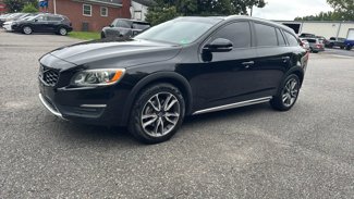 Used 2017 Volvo V60 T5 Cross Country w/ Climate Package image 1