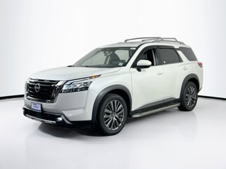 Used 2022 Nissan Pathfinder SL w/ SL Premium Package image 1