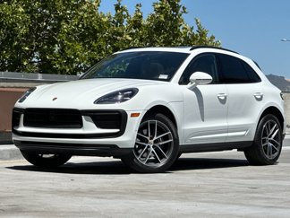 Used 2023 Porsche Macan image 1