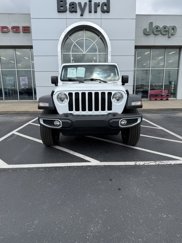 Used 2023 Jeep Gladiator Sport image 1
