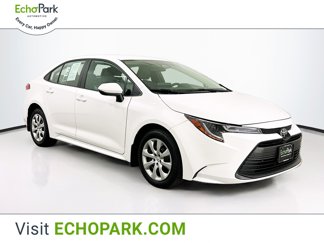 Used 2025 Toyota Corolla LE image 1