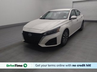 Used 2023 Nissan Altima 2.5 SV image 1