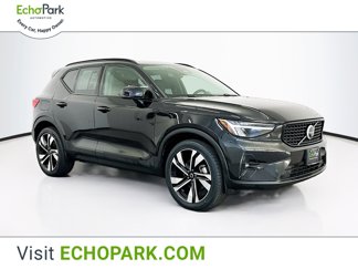Used 2025 Volvo XC40 B5 Plus video 1