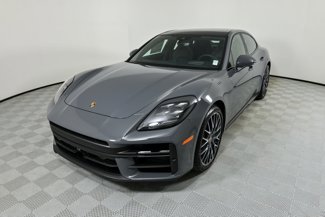 New 2025 Porsche Panamera image 1