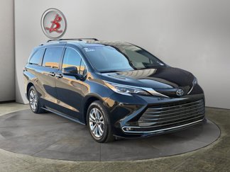Used 2023 Toyota Sienna Platinum image 1
