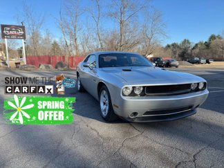 Used 2012 Dodge Challenger SXT image 1