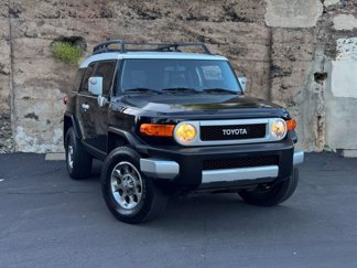 Used 2012 Toyota FJ Cruiser 4WD image 1
