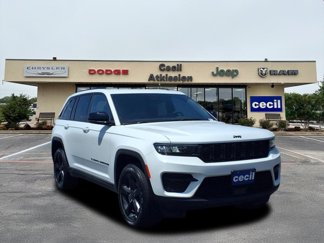 New 2025 Jeep Grand Cherokee Altitude image 1