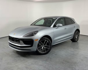 Certified 2024 Porsche Macan Turbo image 1