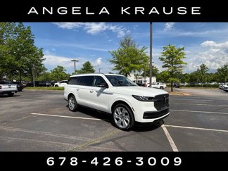 Used 2025 Lincoln Navigator L Reserve image 1