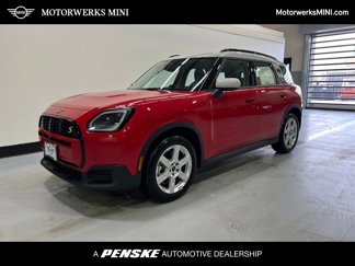 New 2025 MINI Cooper Countryman S E image 1