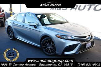 Used 2023 Toyota Camry SE image 1