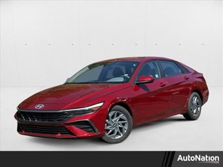 Used 2024 Hyundai Elantra SEL image 1