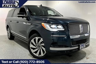 Used 2022 Lincoln Navigator L Reserve image 1
