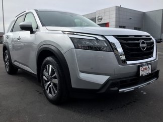 New 2025 Nissan Pathfinder SL image 1