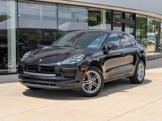 Certified 2025 Porsche Macan image 1