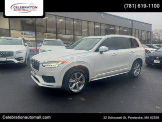 Used 2021 Volvo XC90 T6 Momentum image 1