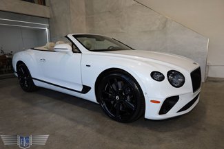 Used 2024 Bentley Continental GT V8 image 1