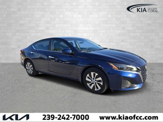 Used 2023 Nissan Altima 2.5 S image 1