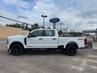 New 2025 Ford F250 4x4 Crew Cab Super Duty image 1