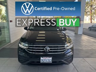 Certified 2024 Volkswagen Tiguan SE image 1